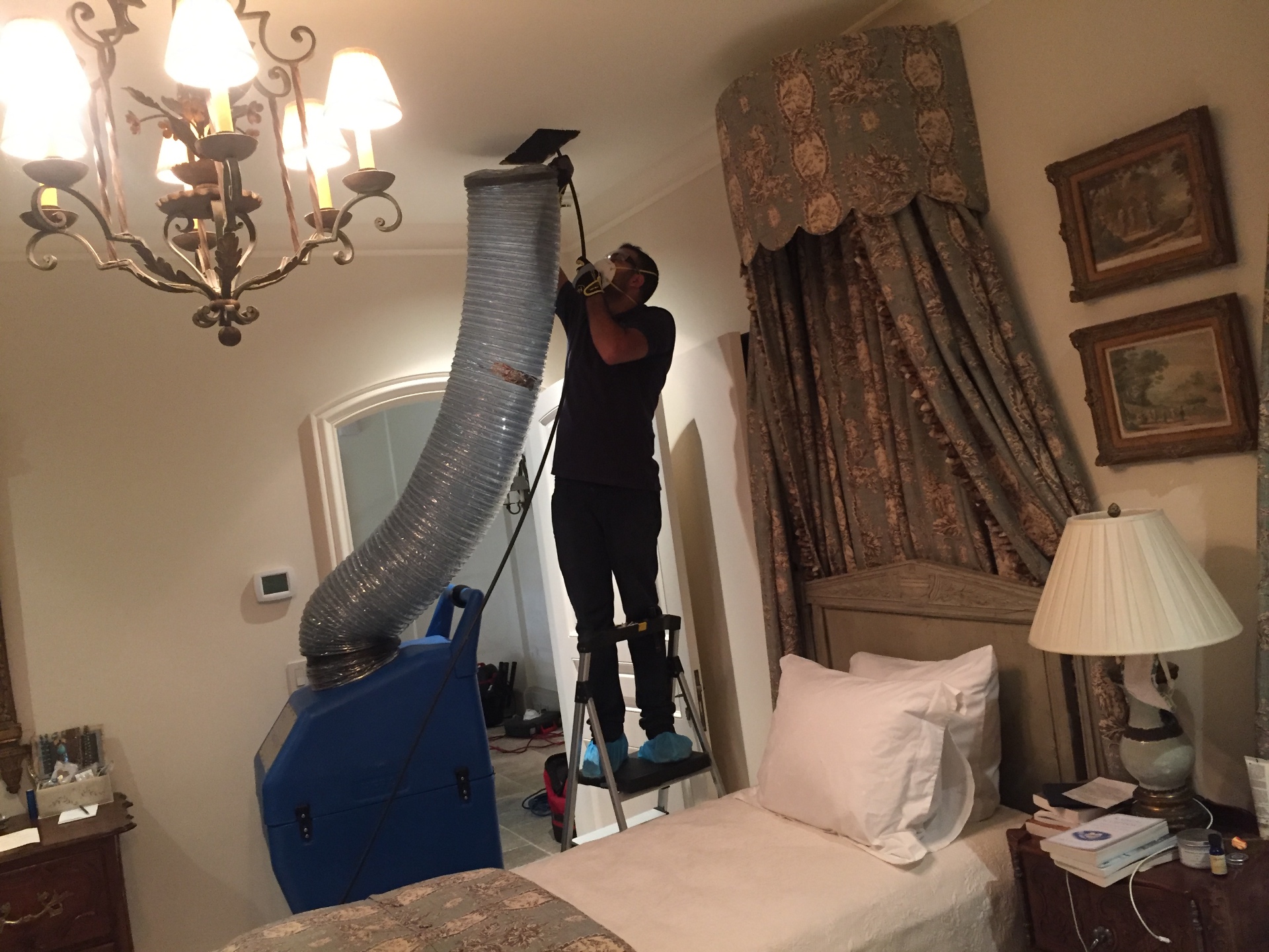 Executive residence — in-home duct cleaning with containment